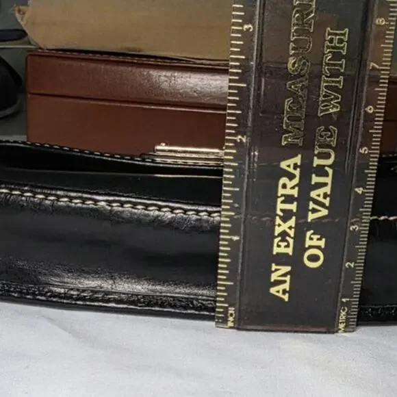 Dooney & Bourke Heritage QT112 Black Leather Wristlet Set With Box/Card/Dustbag - Picture 15 of 16